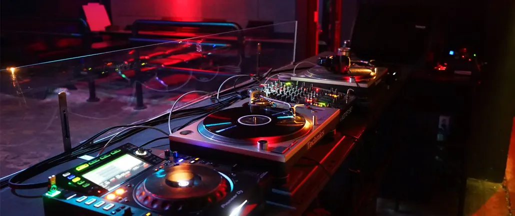 Gangnam Shirt Room System